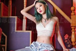 Feilin嗲囡囡 - 当沐娜娜穿上制服，这照片是要火的节奏呀！