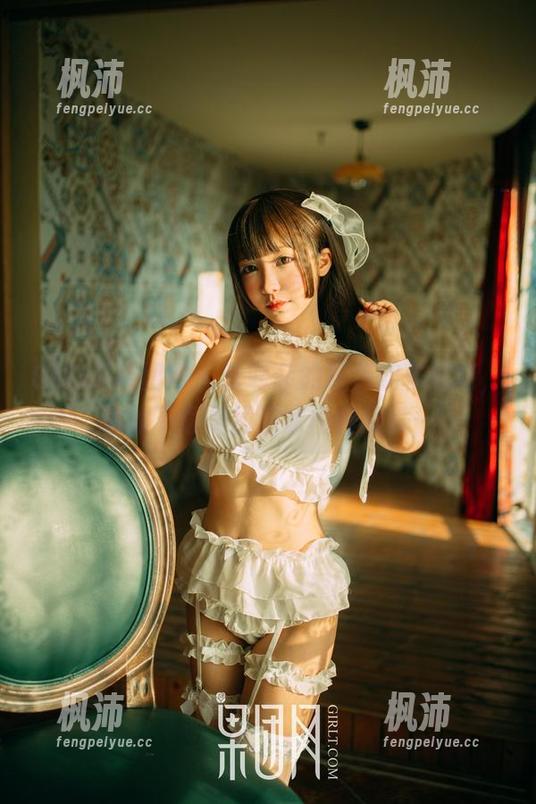GIRLT果团网 - 云菲菲的粉色翻车现场,偷偷下载美图回家慢慢欣赏…-枫沛玥 GIRLT果团网 - 云菲菲的粉色翻车现场,偷偷下载美图回家慢慢欣赏…-枫沛玥