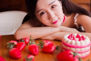 GIRLT果团网 - 穿越圣诞的图集，酸酱兔给你惊喜和迷惑