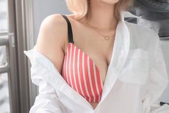 Hyoyeon(김효연)的运动私拍，资源满满，一不小心就想多看几遍！