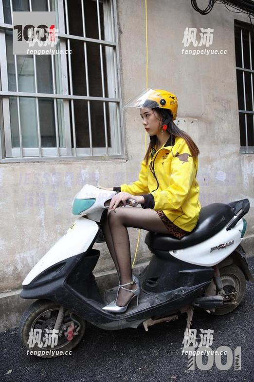 IESS异思趣向 - 紫紫又来了,透白美腿搭凉鞋——这组精选图片真让人流口水-枫沛玥 IESS异思趣向 - 紫紫又来了,透白美腿搭凉鞋——这组精选图片真让人流口水-枫沛玥