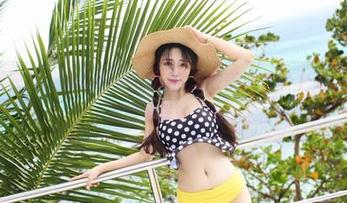 IMiss爱蜜社 - 果儿Victoria的泳衣美图竟然上天，更新了就像是海洋的召唤。