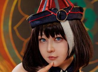 来自KANEKO_咔喵的最新作品：伊卡伊林·慈爱，耳朵有点刺痛