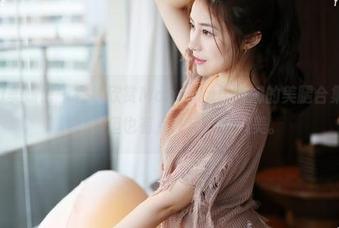 MyGirl美媛馆 - 在线欣赏Manuela玛鲁娜的美腿合集，略感欣慰，但也有点忤逆我的审美。