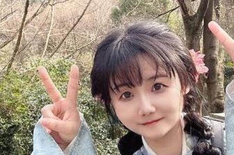 Sayako＿今年4岁的私房集，穿越原神的轻松漫游
