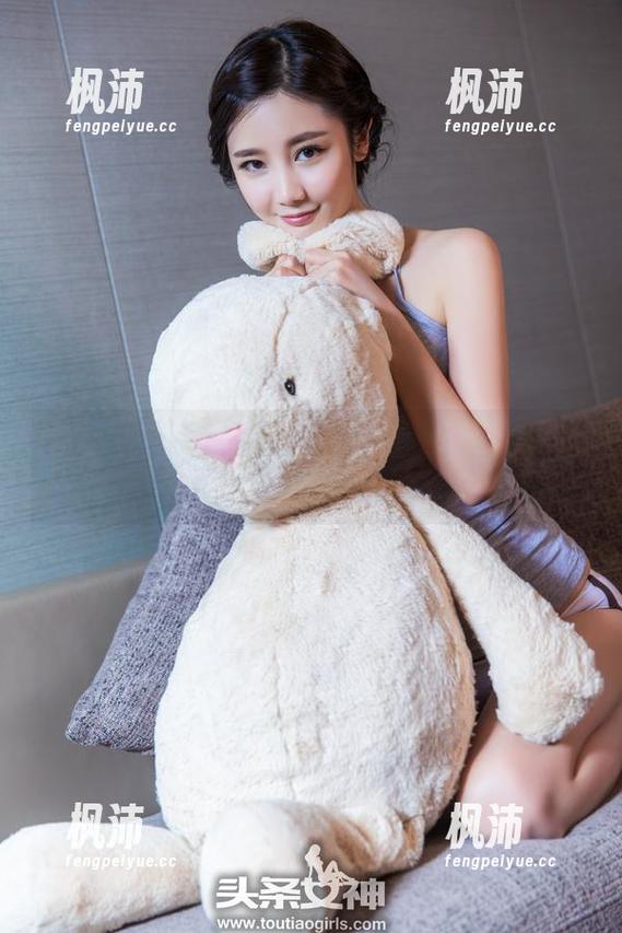 TouTiao头条女神 - 谁还没看过松果儿的美脚呢?快来网盘一探究竟-枫沛玥 TouTiao头条女神 - 谁还没看过松果儿的美脚呢?快来网盘一探究竟-枫沛玥
