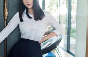 TuiGirl推女郎 - 王李丹尼的在线课程：“如何在泳池里即兴表演”