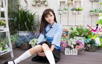 UGirls尤果网 - 萌琪琪的白裙时光机：一种被时光遗忘的优雅，完全不带任何压力！