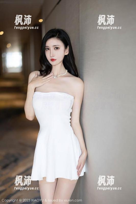 XIAOYU语画界 - 这组精选的允儿Claire灰丝，尽管看着，却也有点犹豫…-枫沛玥