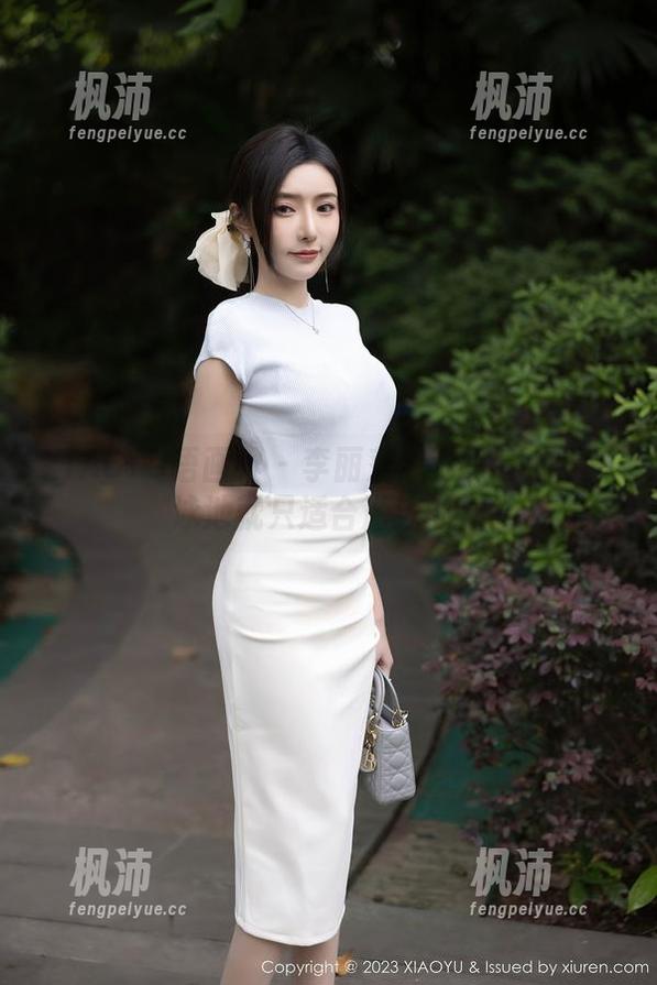XIAOYU语画界 - 李丽莎泳池写真:谁说泳池就只适合游泳的?-枫沛玥 XIAOYU语画界 - 李丽莎泳池写真:谁说泳池就只适合游泳的?-枫沛玥
