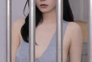 Xiuren秀人网 - 看水水姐如何在粉色海洋中游泳，合集随意点开哦