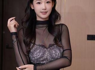 Xiuren秀人网 - 随便翻翻“白兔西希”的剧情，原图或许有点玩味，照片里的美却让人心神荡漾。