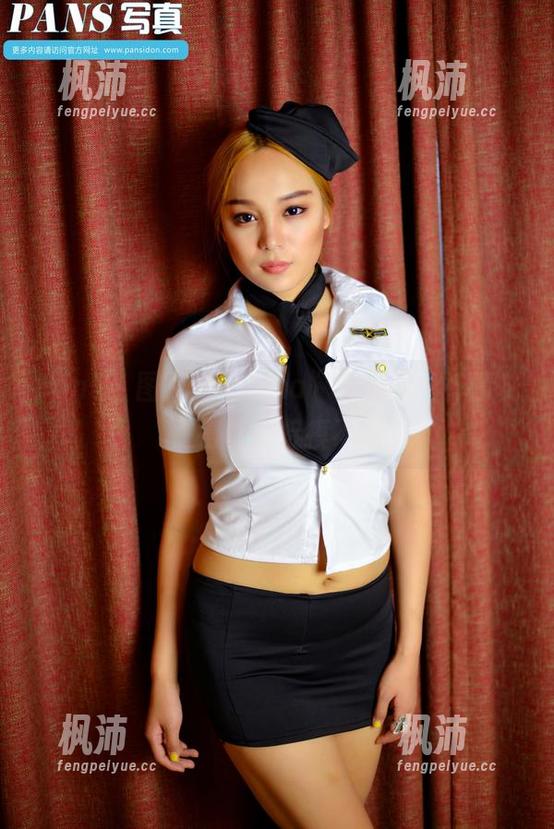 pans - 图片里“Tina”的女孩,神情恍惚得让人捉摸不透-枫沛玥 pans - 图片里“Tina”的女孩,神情恍惚得让人捉摸不透-枫沛玥