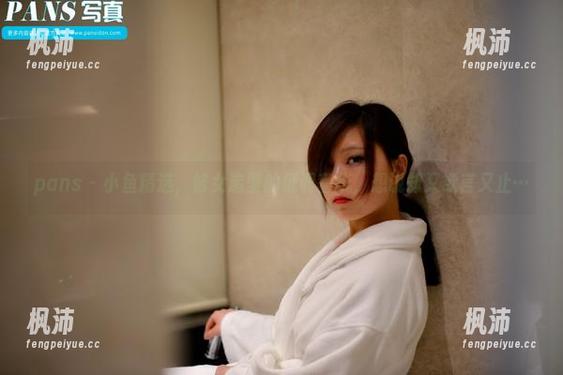 pans - 小鱼精选,修女造型的低调奢华,想说却又欲言又止…-枫沛玥 pans - 小鱼精选,修女造型的低调奢华,想说却又欲言又止…-枫沛玥