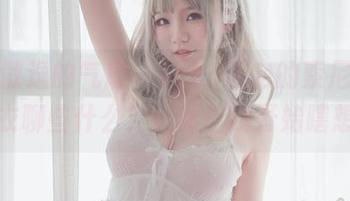 原图散逸的气息，yoko夏宅的索尼子本毛衣聊些什么？竟然让我开始瞎想。