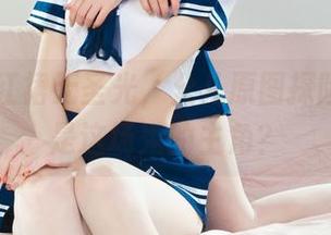 丽柜 - 红裙无圣光，允儿原图探险，谁才是这场秀的主角？
