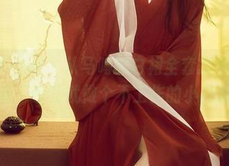 丽柜ligui - 从马鸣的白裙全套原图里找灵感，今儿就做个不工作的小白裙！