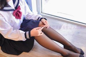 兔玩映画：这作品中的少女，一脸忧郁却有些让人想保护