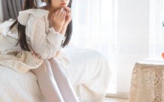 在六味帝皇酱的美图中，发现午后的私房静谧