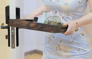 微密圈 - 在资源海洋中，周妍希的圆红布兜为何这么抓眼？