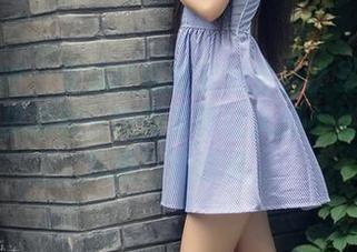 头条女神 - 曼苏拉娜蜕变成金色比基尼女神？原图里的那一抹娇羞真让人忍不住想多看几眼！高清哦。