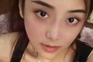 微密圈 - 游泳还是自拍？奶雯泳装系列写真集新更新，太难选择了。