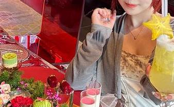 繁忙的城市，宝儿mysterial的浴缸图包与无圣光