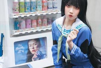 在小和甜酒的写真里，我果然见识到了什么叫做“楪祈”的模样，令人沉醉啊！