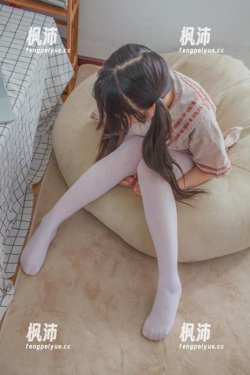少女秩序 - 看了晞可的短裙在线原图，才明白什么事“闷骚”的真谛。-枫沛玥