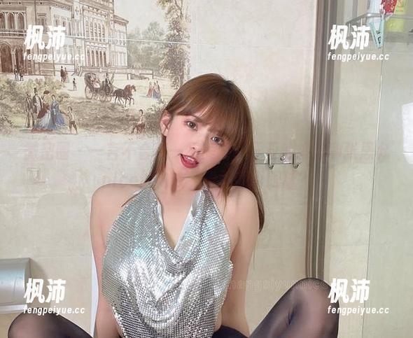 微密圈 - 一言不合来一组美图,三亚的海浪和张思允nice的内衣,谁更吸引眼球?-枫沛玥 微密圈 - 一言不合来一组美图,三亚的海浪和张思允nice的内衣,谁更吸引眼球?-枫沛玥