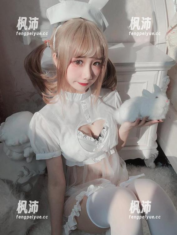 兔子护士果咩酱的精选写真，看她如何把‘治愈’演绎成甜蜜的诱惑。-枫沛玥