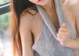 果团网 - 清纯的样子？周妍希可能还有很多让你意想不到的表情。