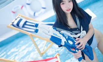 盛夏油光无极限：柒柒不可爱图集里你的心被俘获吗？