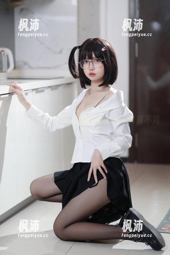 这一身福利-洛桑w伊梓的秘书写真真不简单-枫沛玥 这一身福利-洛桑w伊梓的秘书写真真不简单-枫沛玥