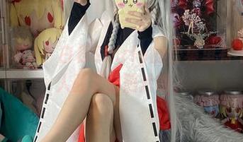 桐生桔梗A？白栎Shirly的合集里有不少让人驻足的照片哦。