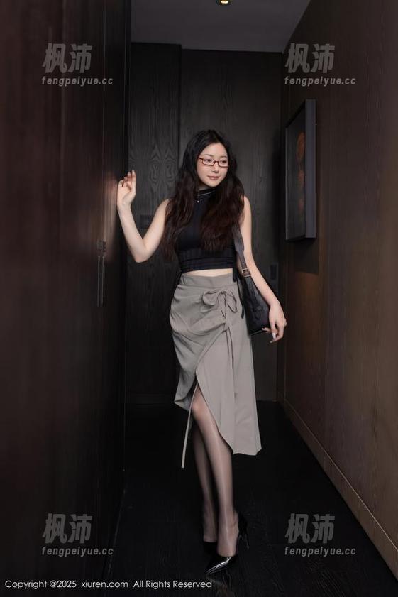 秀人网 - 体操服里的李可儿,转圈的那个瞬间,福利感爆棚,原图躲不过我的法眼。-枫沛玥 秀人网 - 体操服里的李可儿,转圈的那个瞬间,福利感爆棚,原图躲不过我的法眼。-枫沛玥