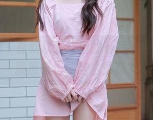 秀人网 - 在软软爱吃肉的私房图包里，制服原来也能这么清新？