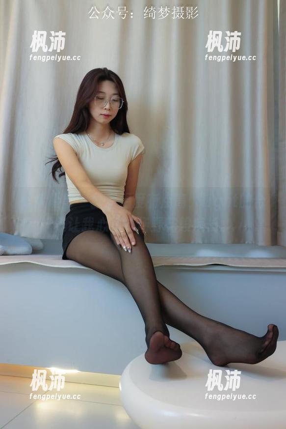 绮梦摄影 - 教室温度有点高，light的合集让我心里牧场野花般疯长。-枫沛玥