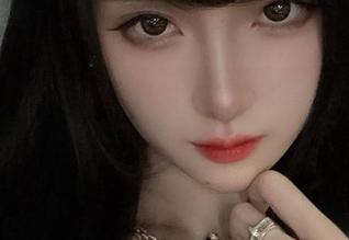 腐团儿Ikaros的蕾姆写真，大概是会让鸭子都鼓起翅膀的力道