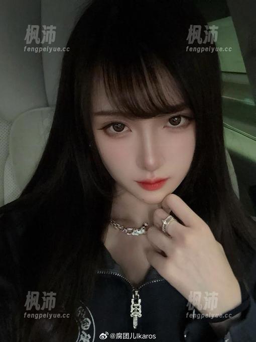 腐团儿Ikaros的蕾姆写真,大概是会让鸭子都鼓起翅膀的力道-枫沛玥 腐团儿Ikaros的蕾姆写真,大概是会让鸭子都鼓起翅膀的力道-枫沛玥