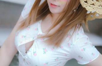 啥？这真的是荒井喵喵的妹妹COS？原图都怕自己没法和她抗衡！