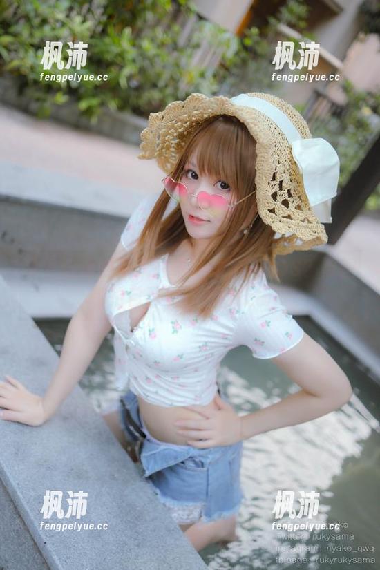 啥？这真的是荒井喵喵的妹妹COS？原图都怕自己没法和她抗衡！-枫沛玥