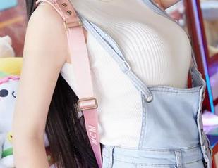 蜜桃社 - 水手服今日特供，王婉悠Queen的最新图片让你目不转睛