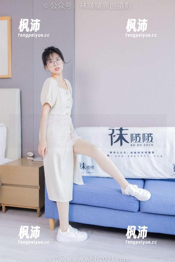 袜啵啵 - 糯米花絮精选:对联新春祈福,袜子脱了一半的慌张-枫沛玥 袜啵啵 - 糯米花絮精选:对联新春祈福,袜子脱了一半的慌张-枫沛玥