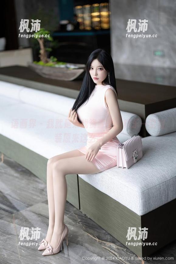 语画界 - 我就是来找资源的，林乐一空姐装原来这么吸引！-枫沛玥