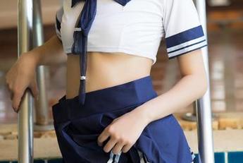 青豆客 - 蕾丝福利，听说这是一种隐藏技能-莫雅淇在作品中示范中！