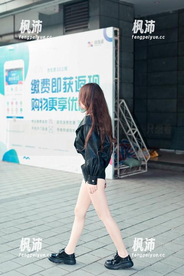 魔镜街拍的图片,别问我为什么,只想看那黑丝美女!-枫沛玥 魔镜街拍的图片,别问我为什么,只想看那黑丝美女!-枫沛玥